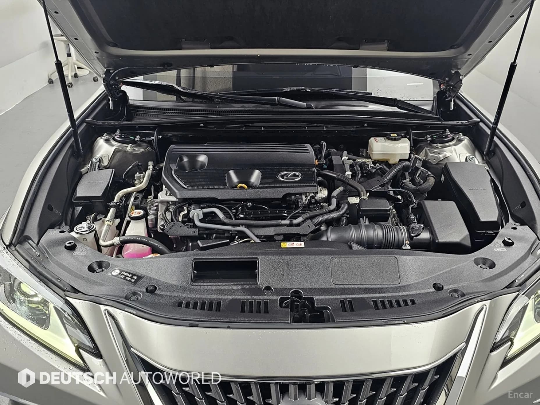 ES300h 7th Generation