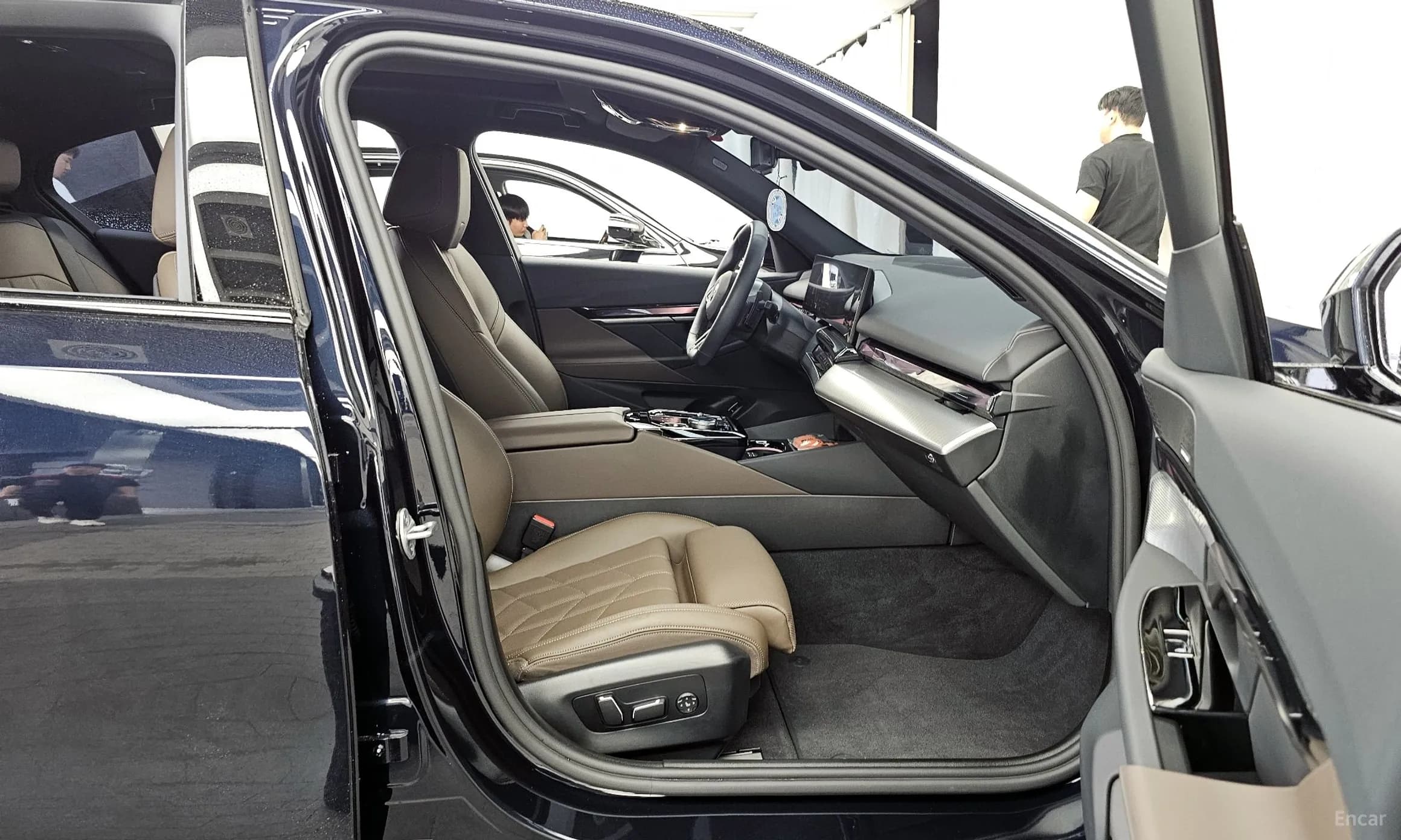 5 Series (G60)