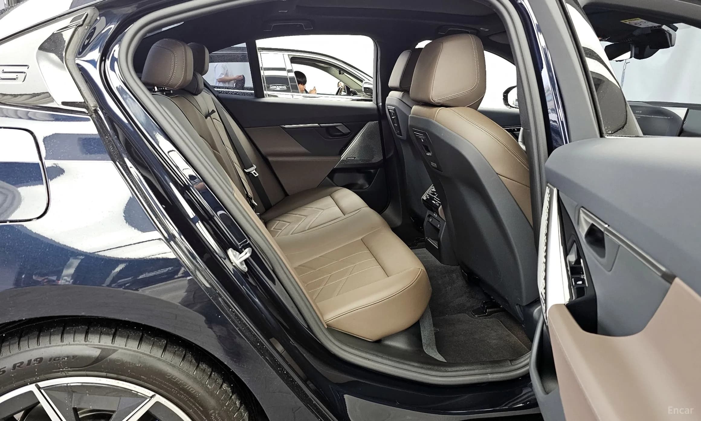 5 Series (G60)