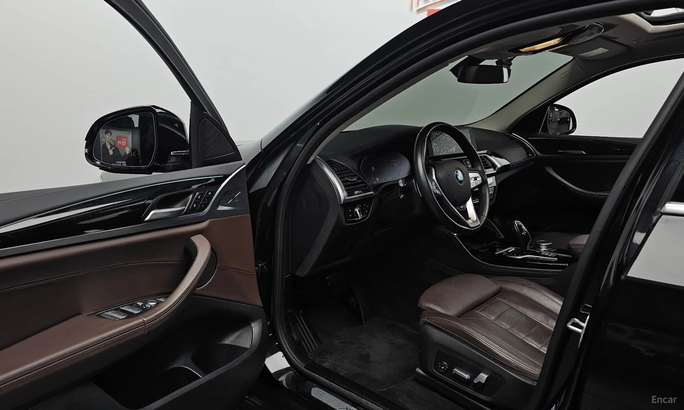X4 (G02)