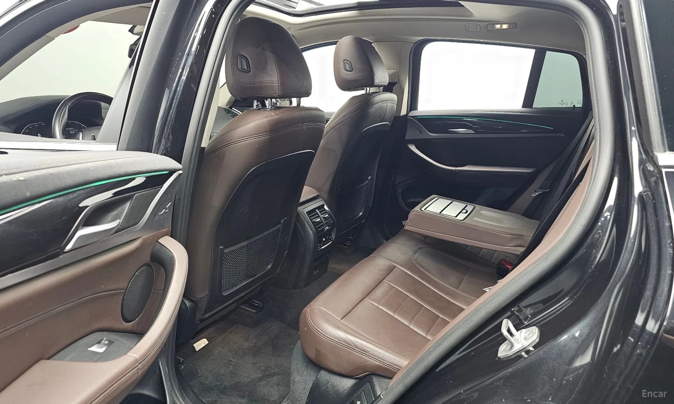 X4 (G02)