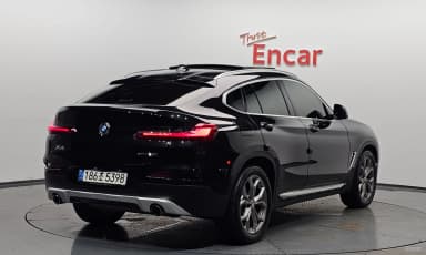 X4 (G02)