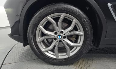 X4 (G02)