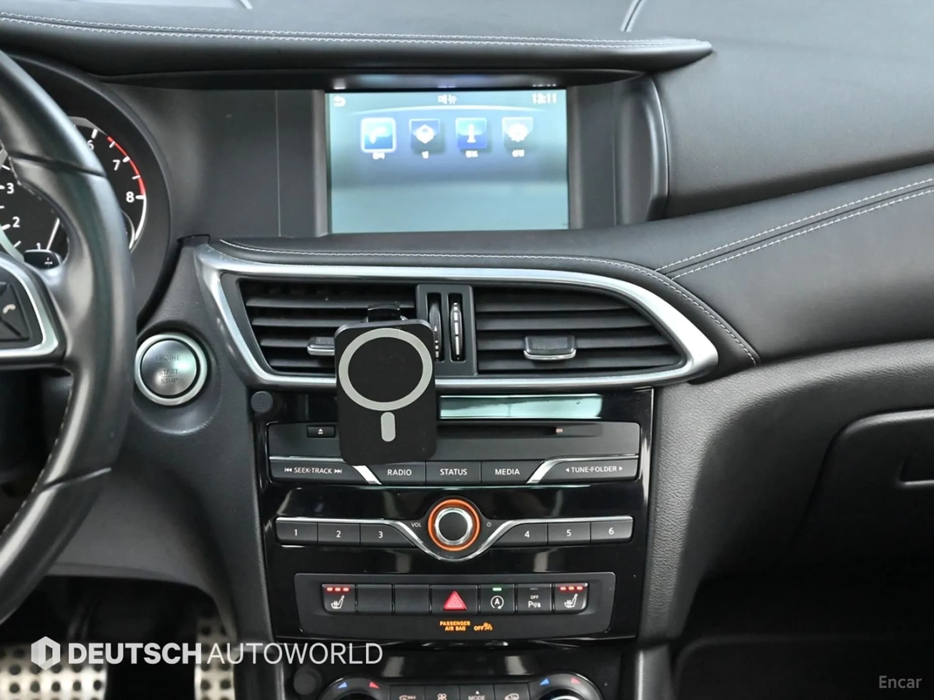 Q30