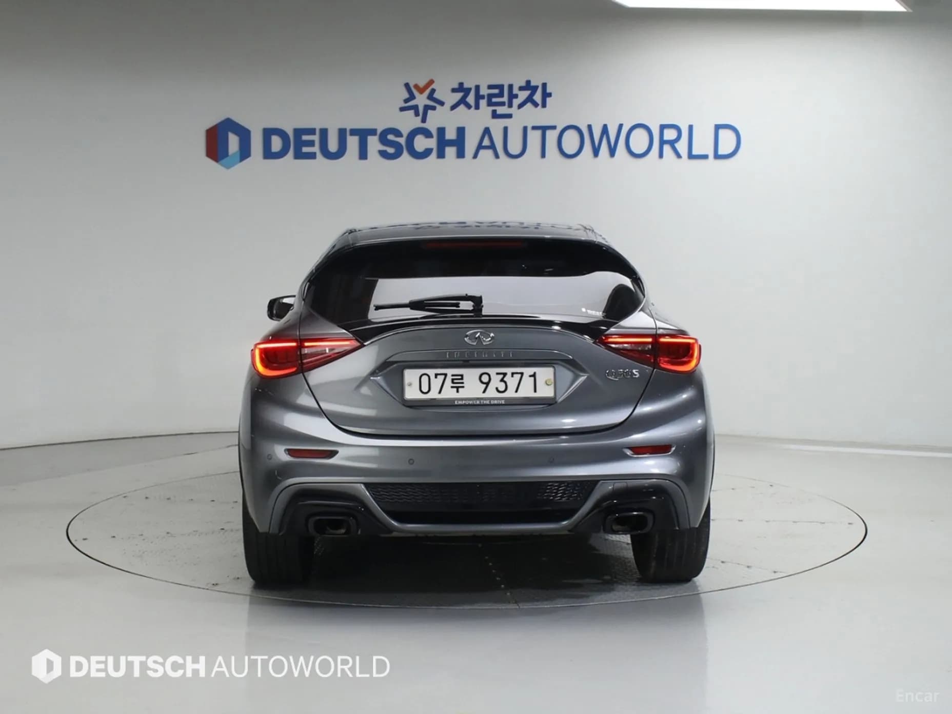 Q30