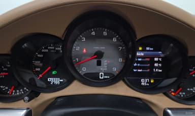 910