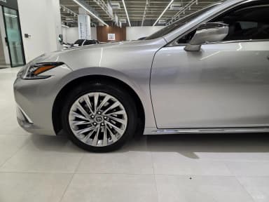 ES300h 7th Generation