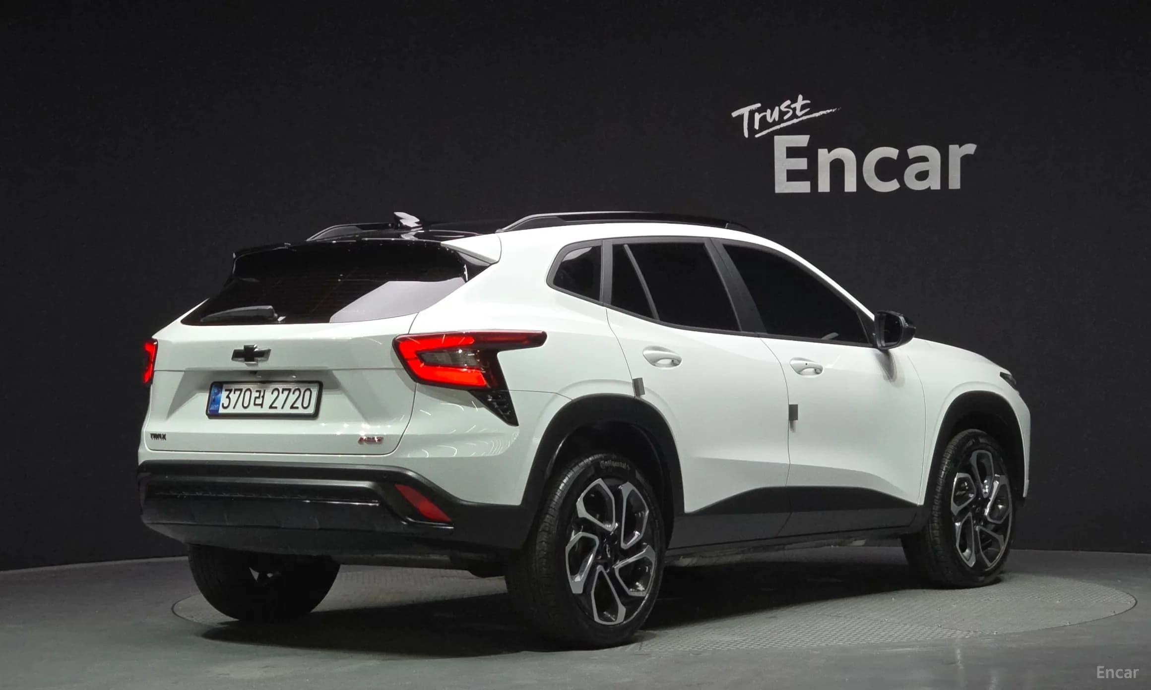 Trax Crossover
