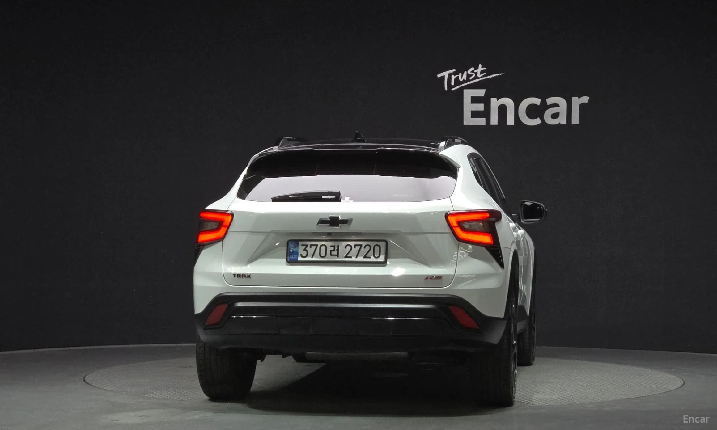 Trax Crossover