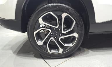 Trax Crossover