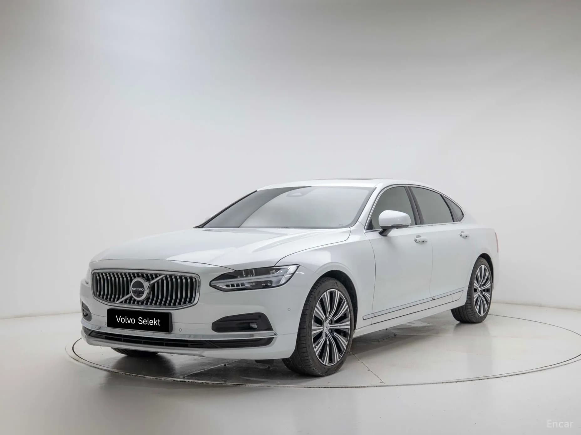 S90