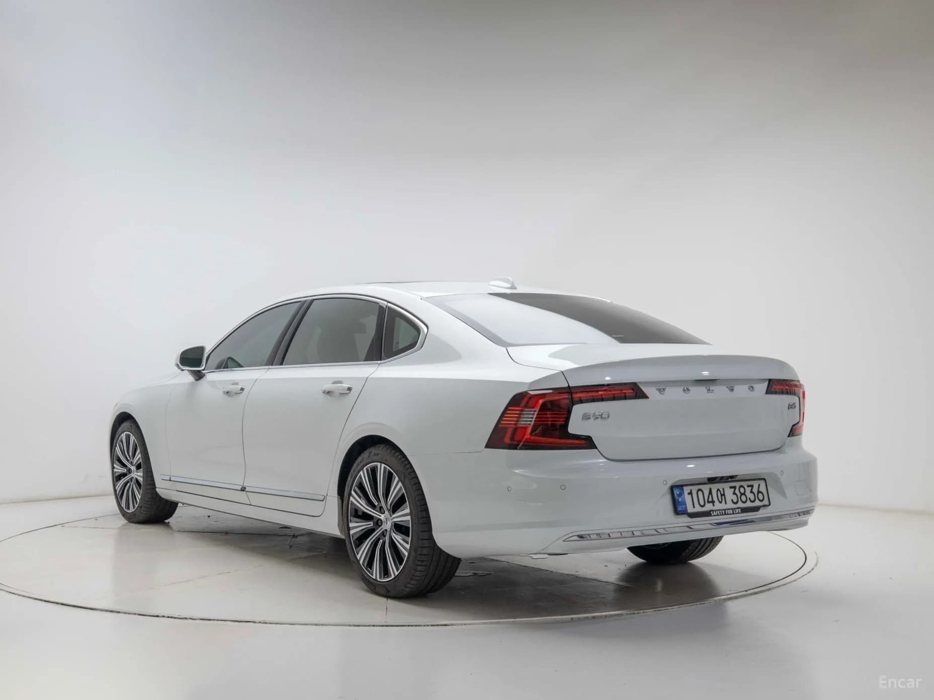 S90