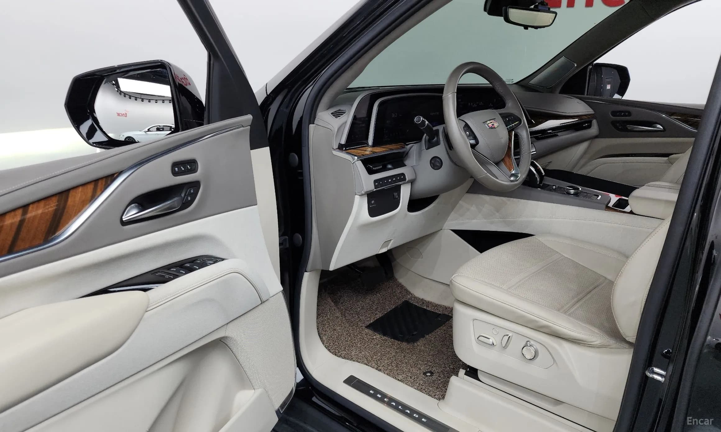 Escalade 5th Generation