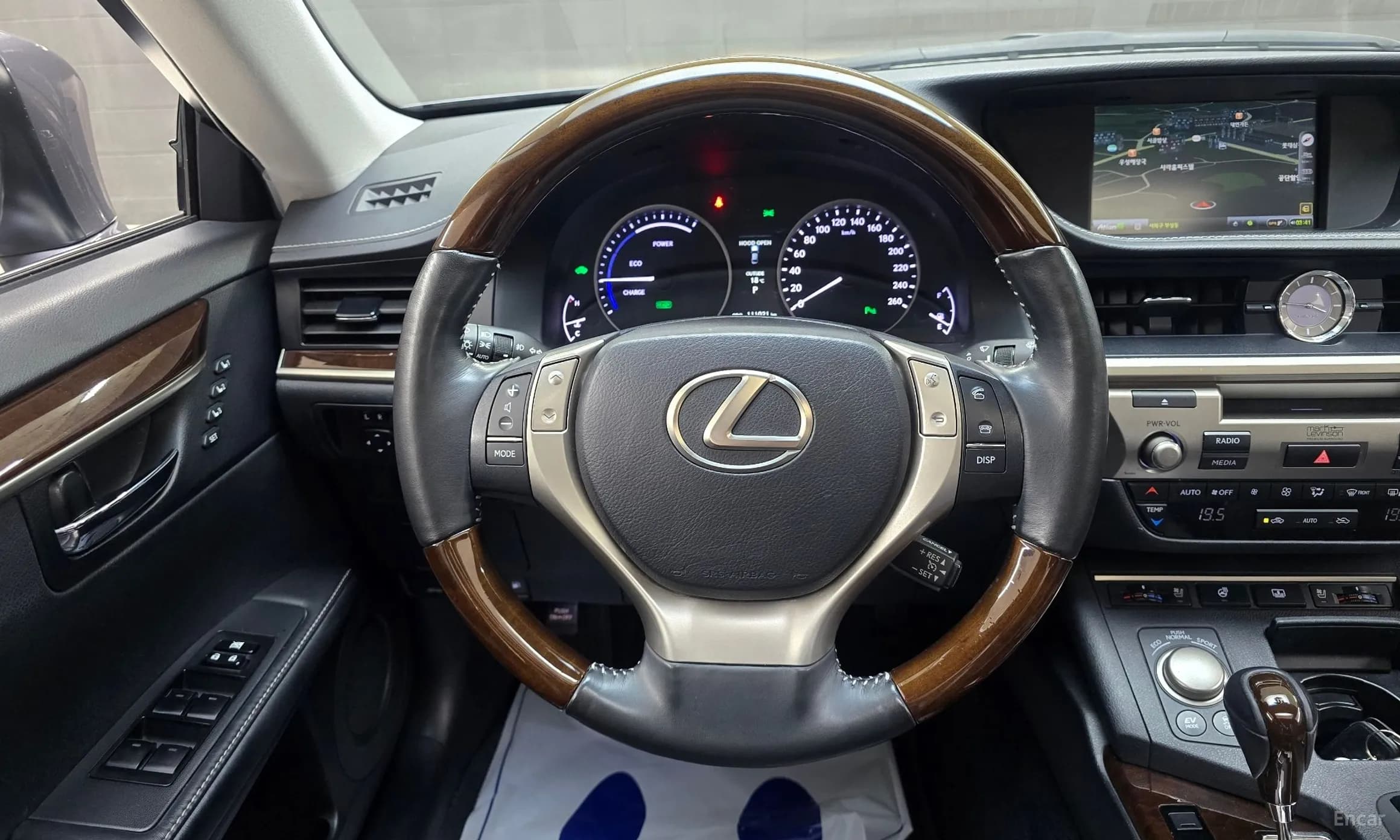 New ES300h