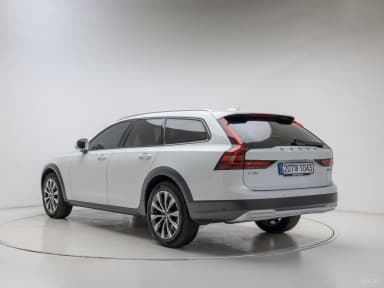 V90 Cross Country