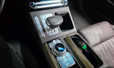 G90