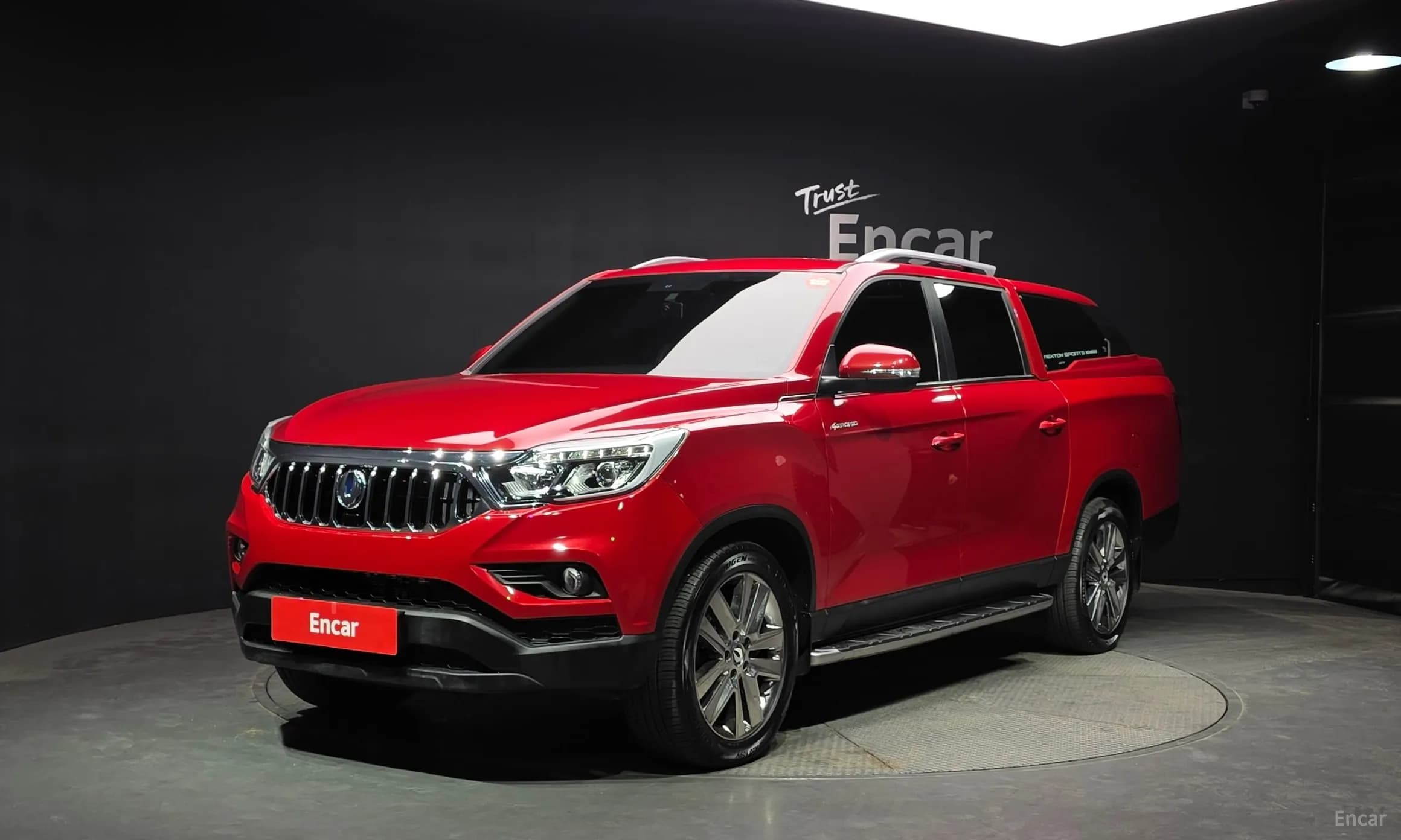 Rexton Sports Khan