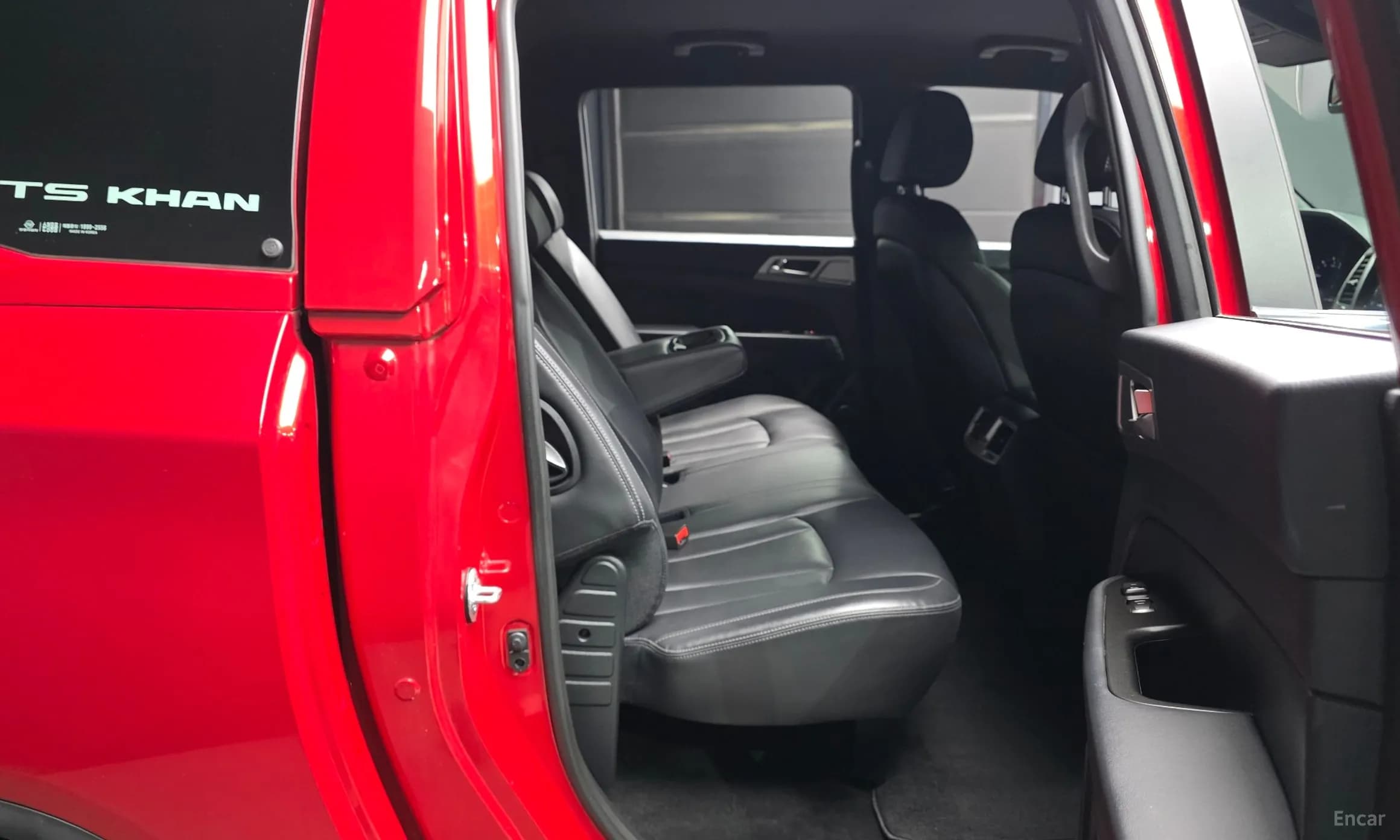 Rexton Sports Khan