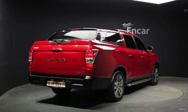 Rexton Sports Khan