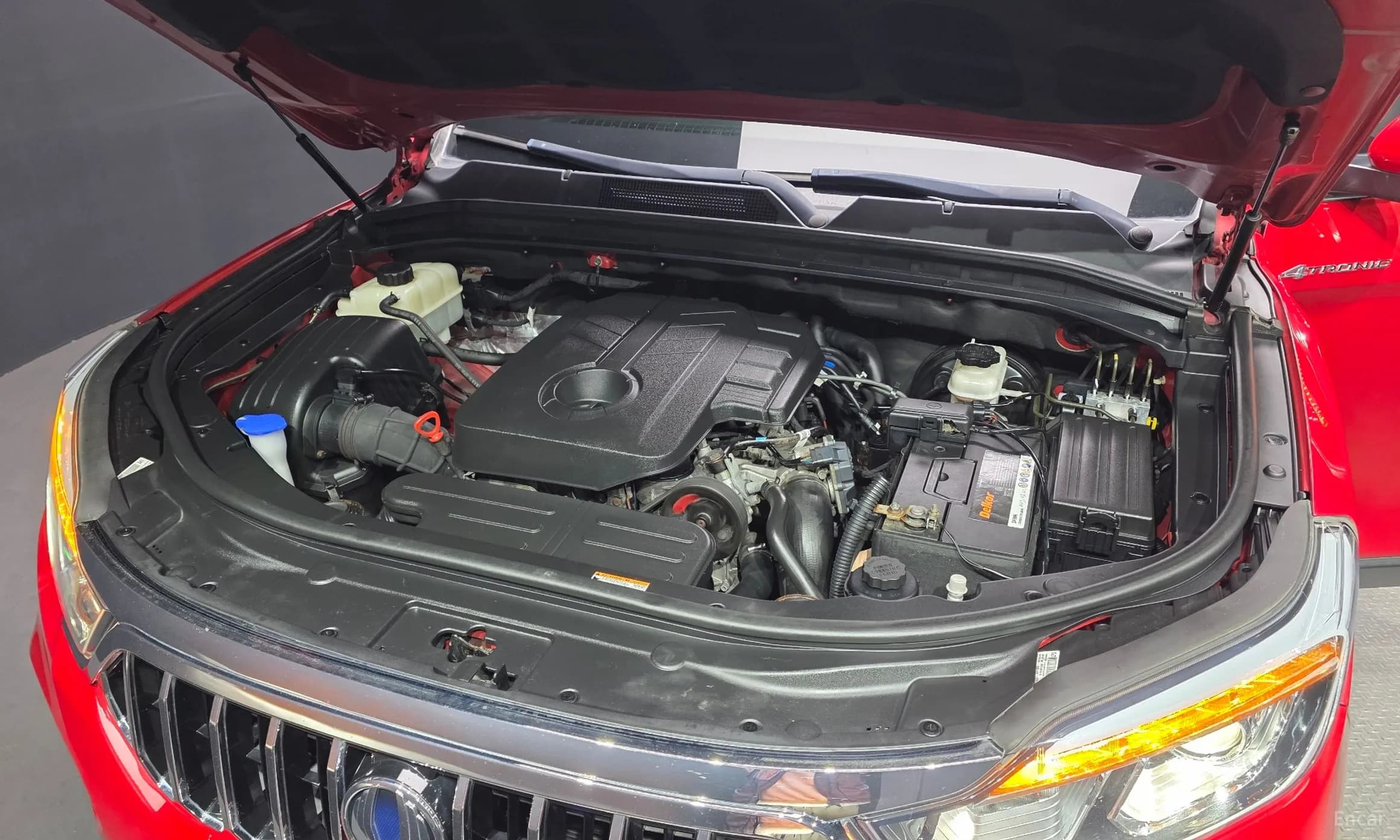 Rexton Sports Khan