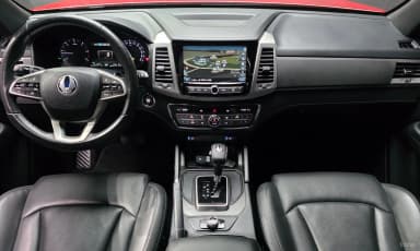 Rexton Sports Khan