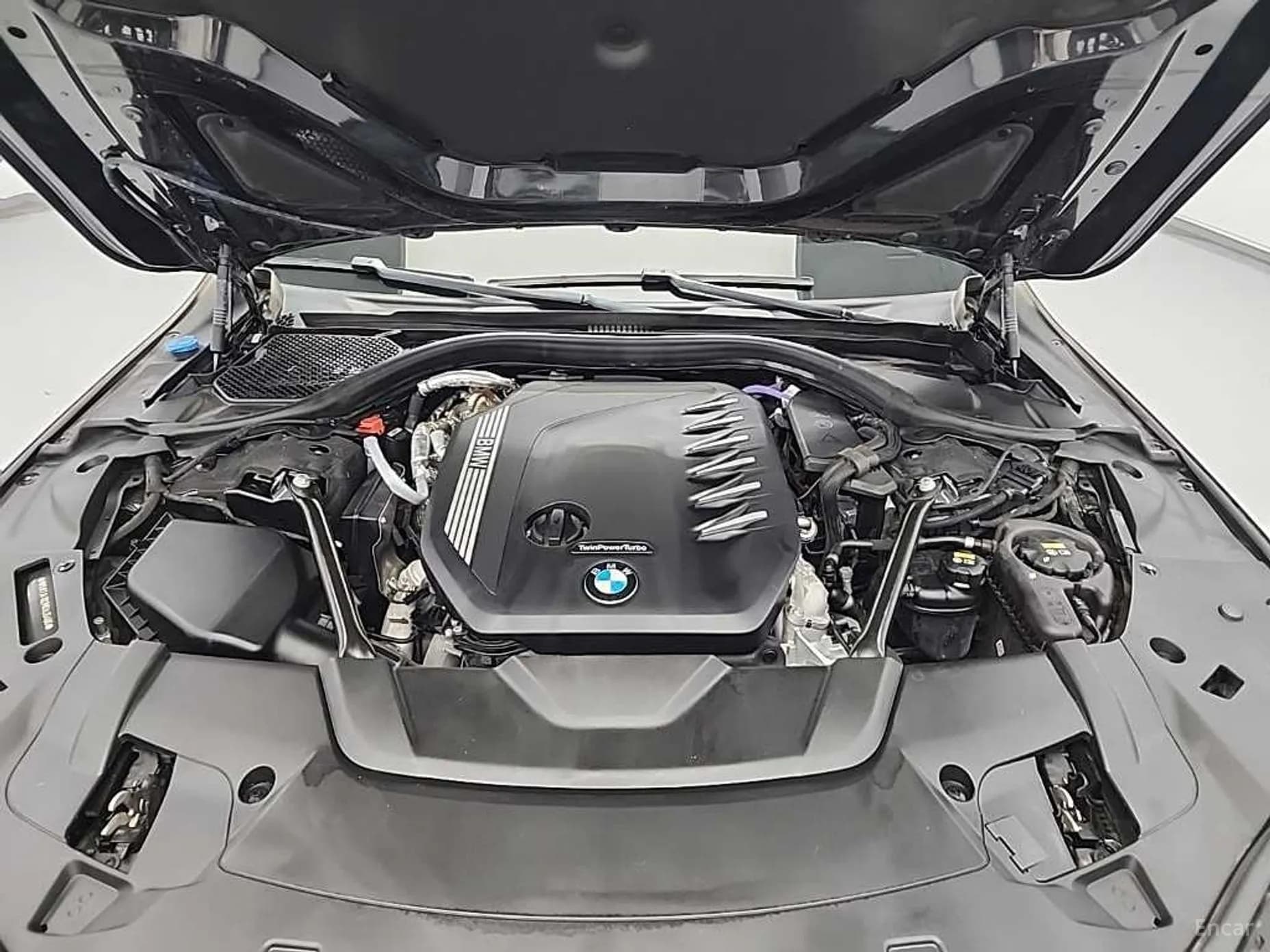 7 Series (G11)