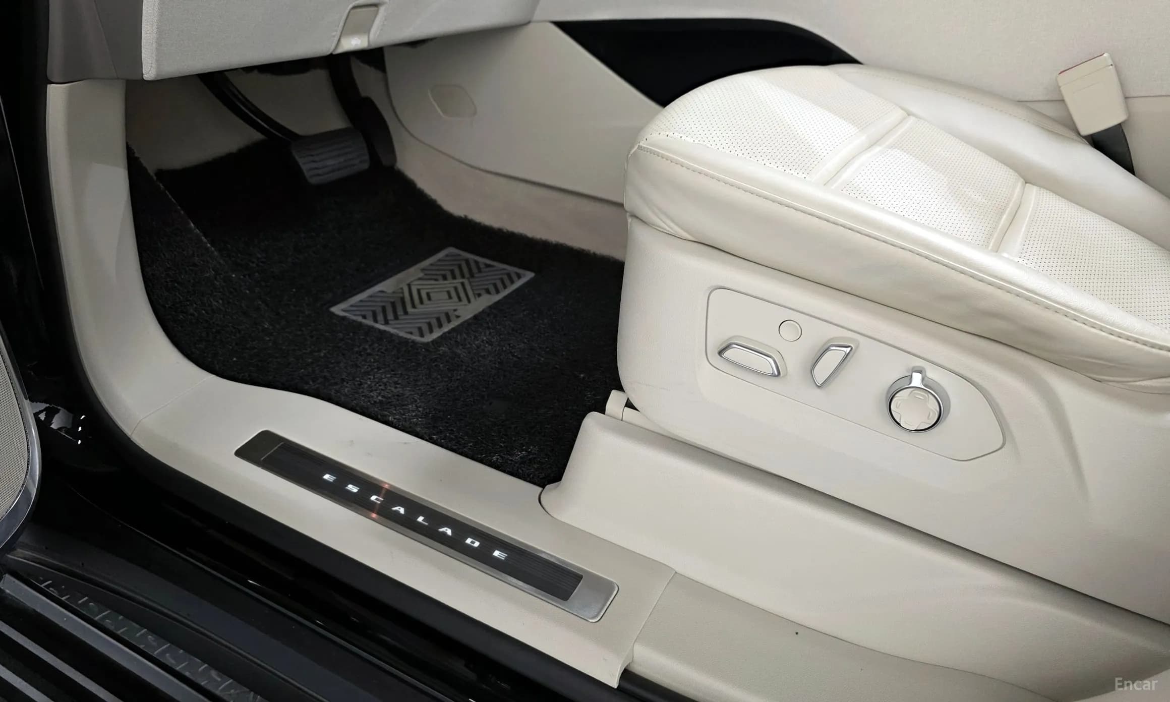 Escalade 5th Generation