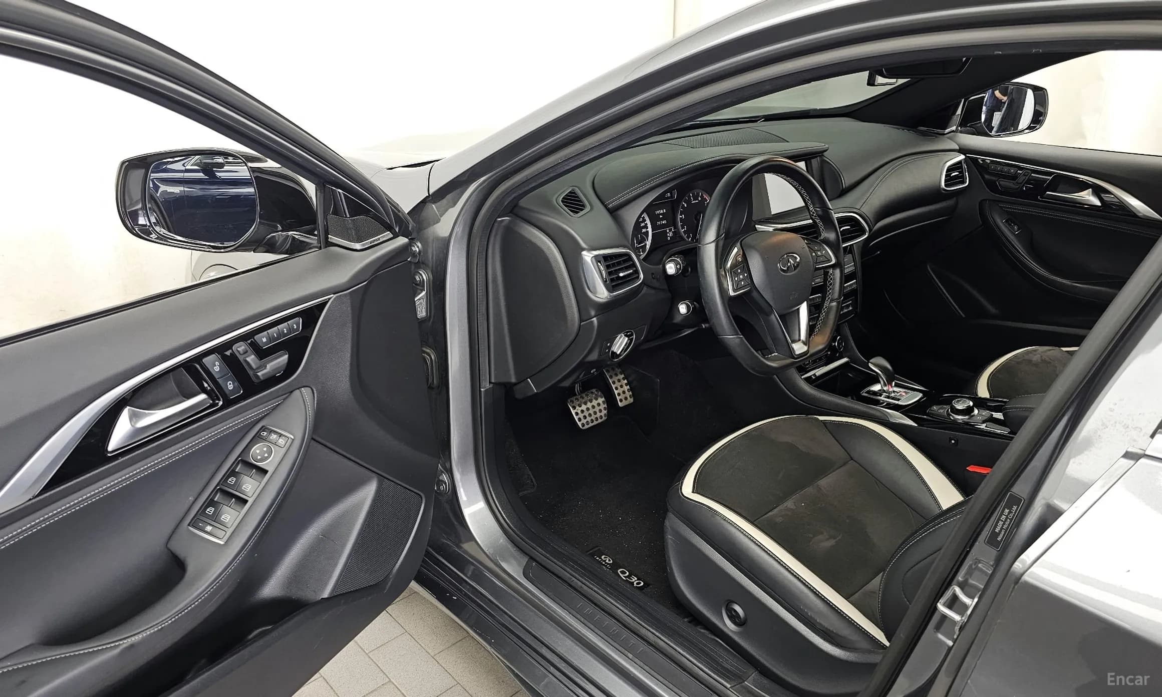 Q30