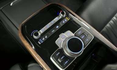 G90
