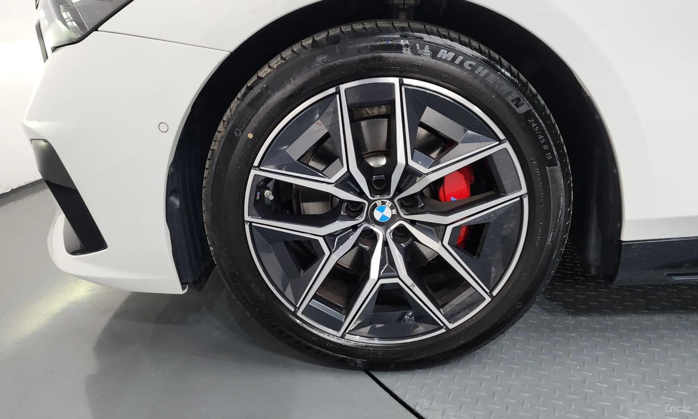 5 Series (G60)