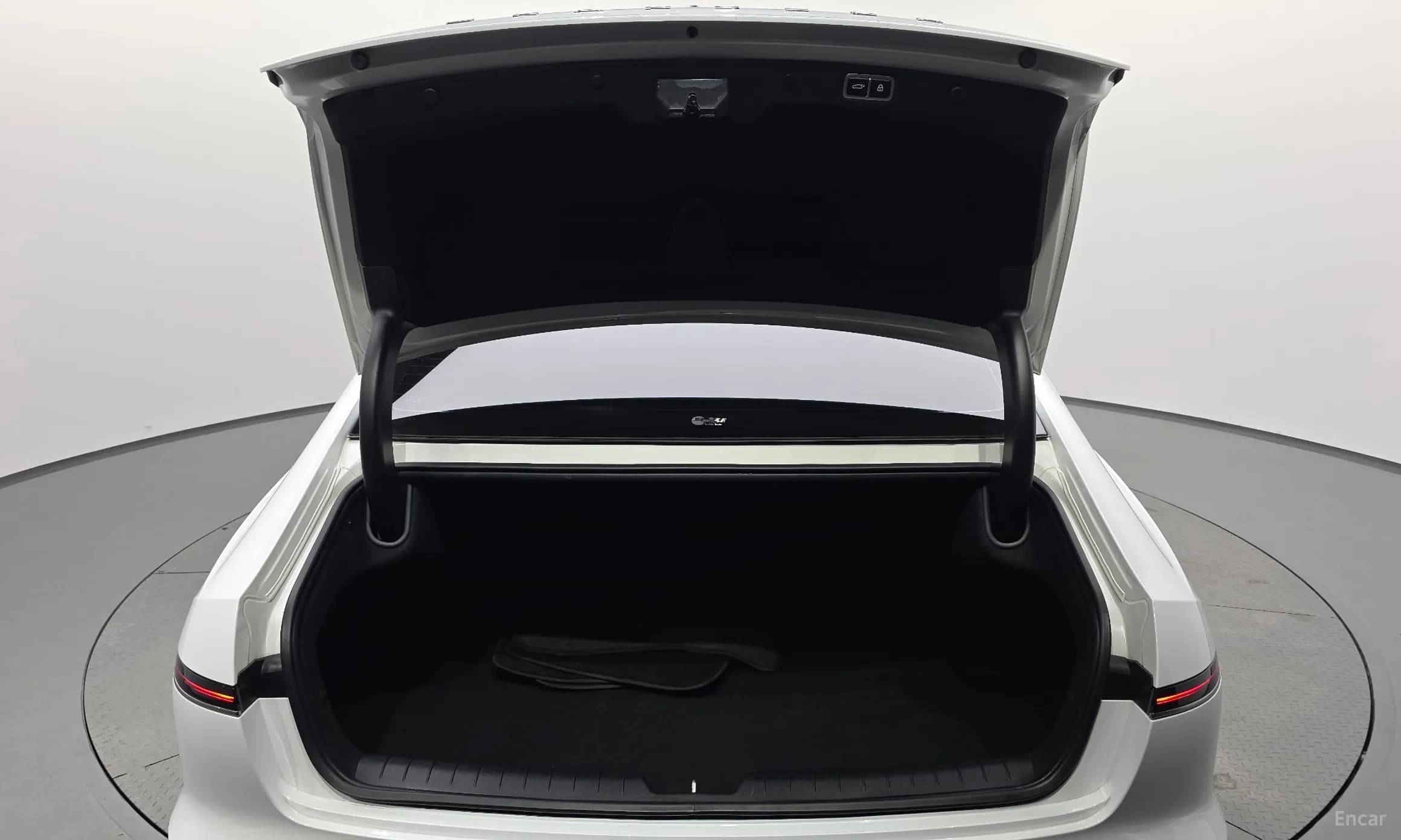 Grandeur Hybrid (GN7)