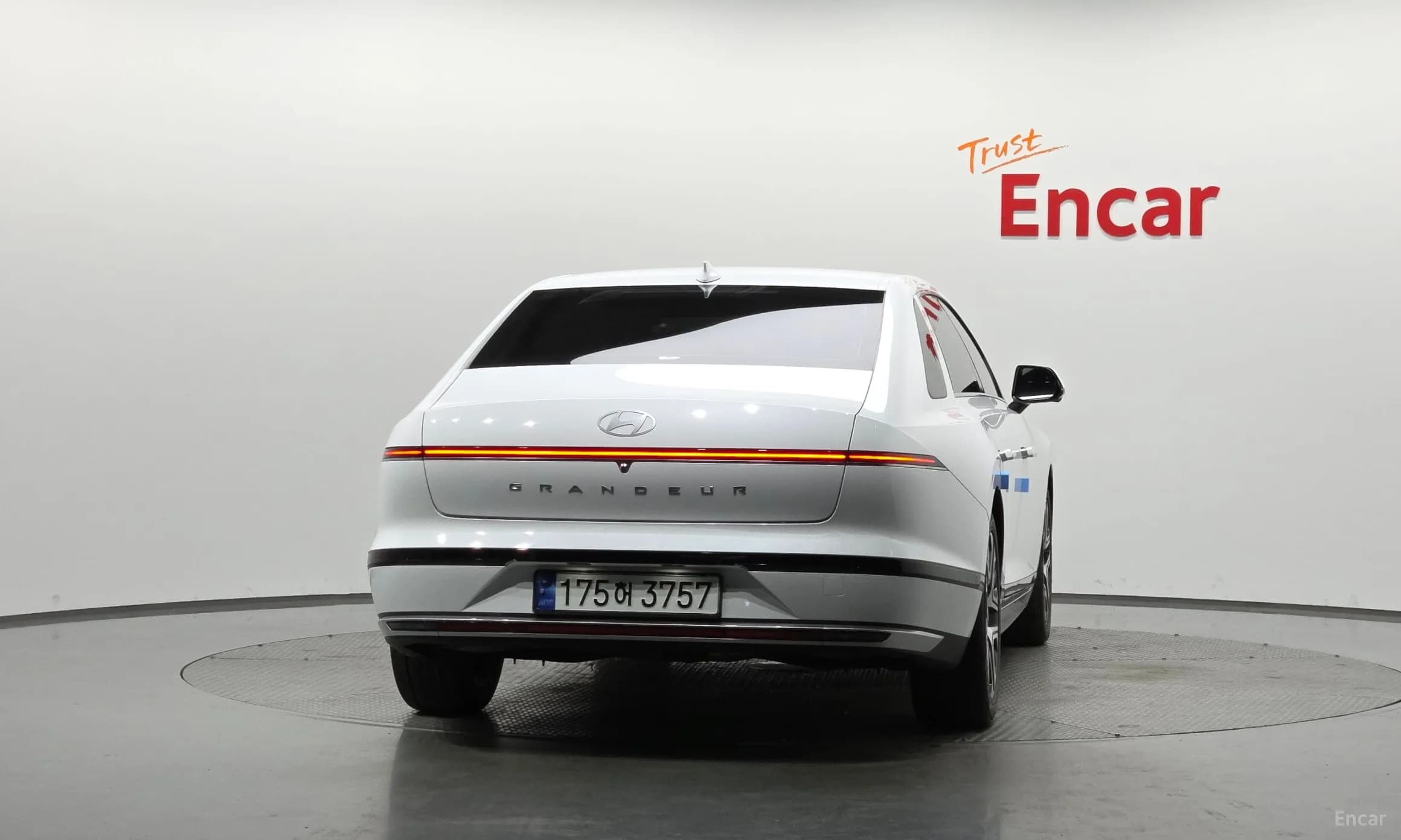 Grandeur Hybrid (GN7)