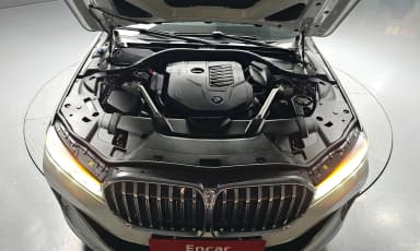 7 Series (G11)