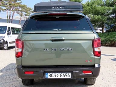 Rexton Sports Khan