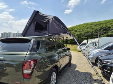 Rexton Sports Khan