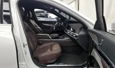 7 Series (G70)