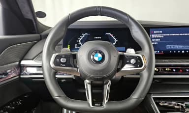 7 Series (G70)