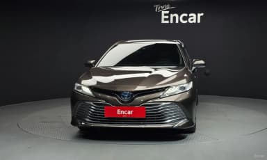 Camry (XV70)