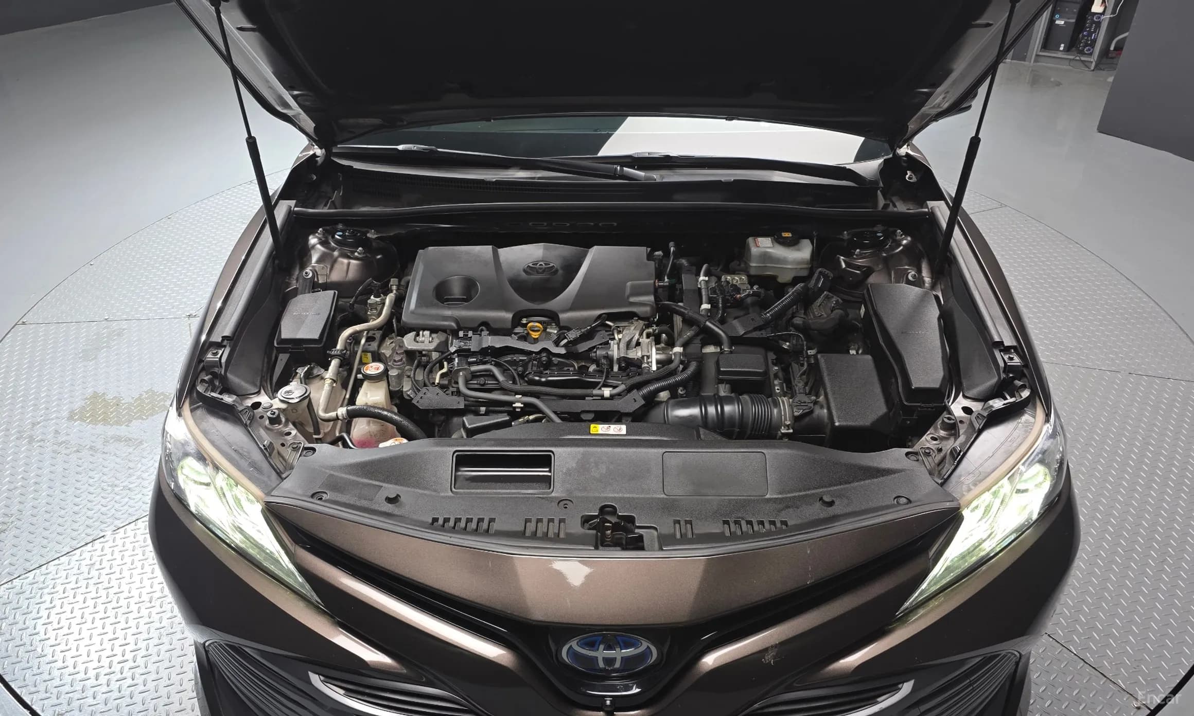 Camry (XV70)