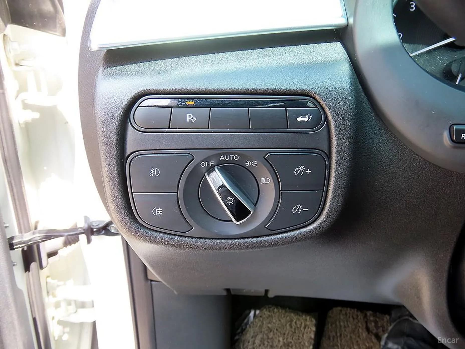 QX50 (P71A)