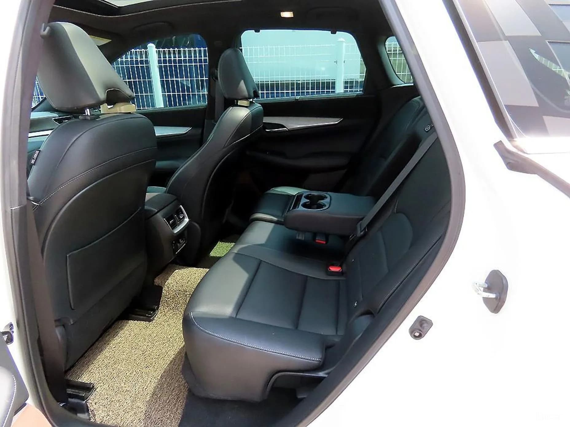 QX50 (P71A)
