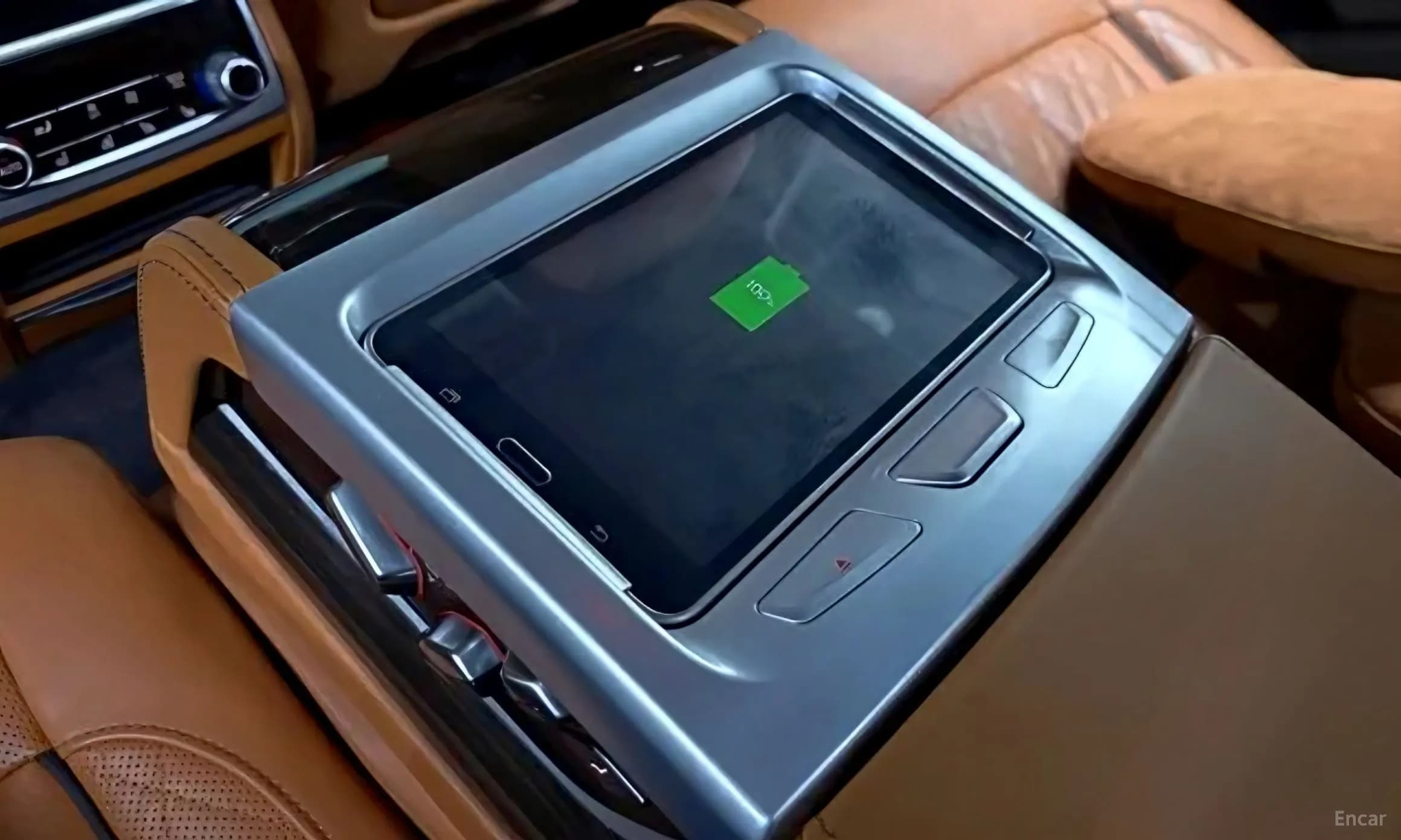 7 Series (G11)