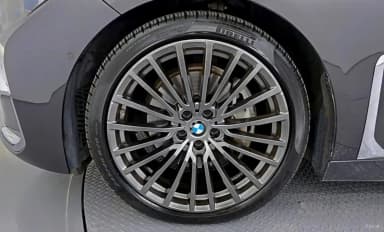 7 Series (G11)
