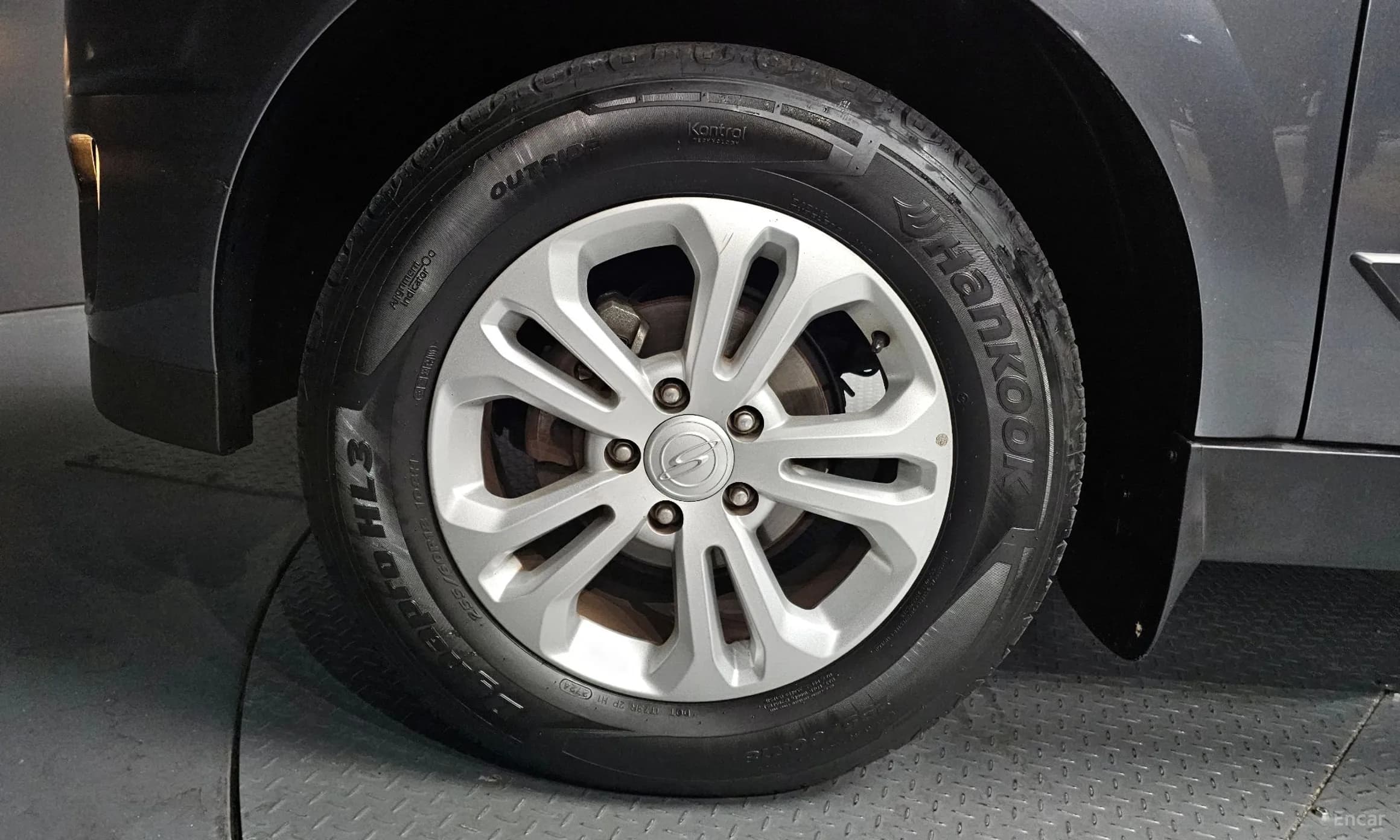 Korando Sports