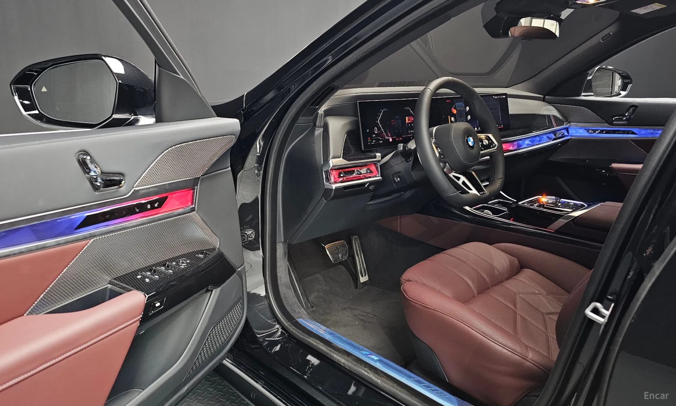 7 Series (G70)
