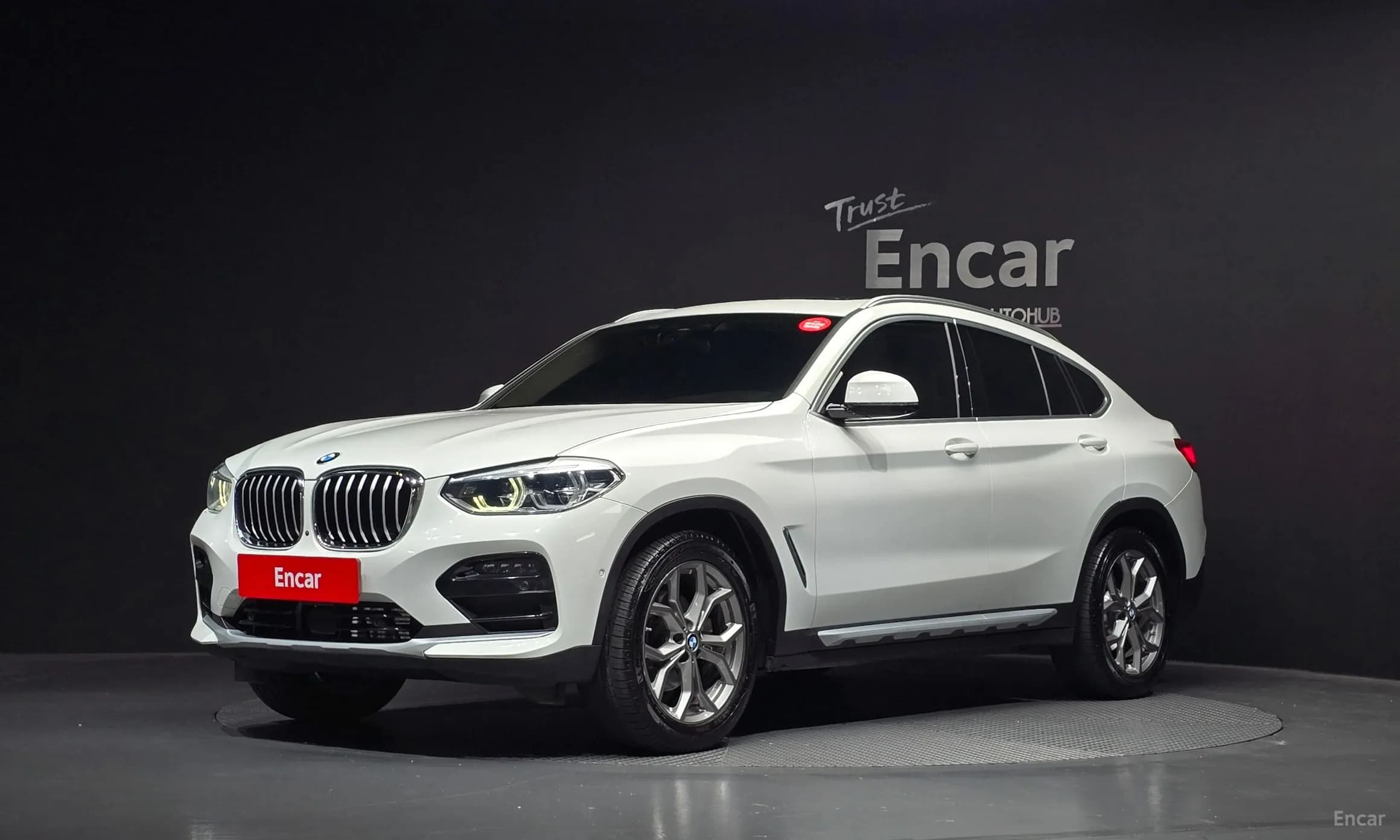X4 (G02)