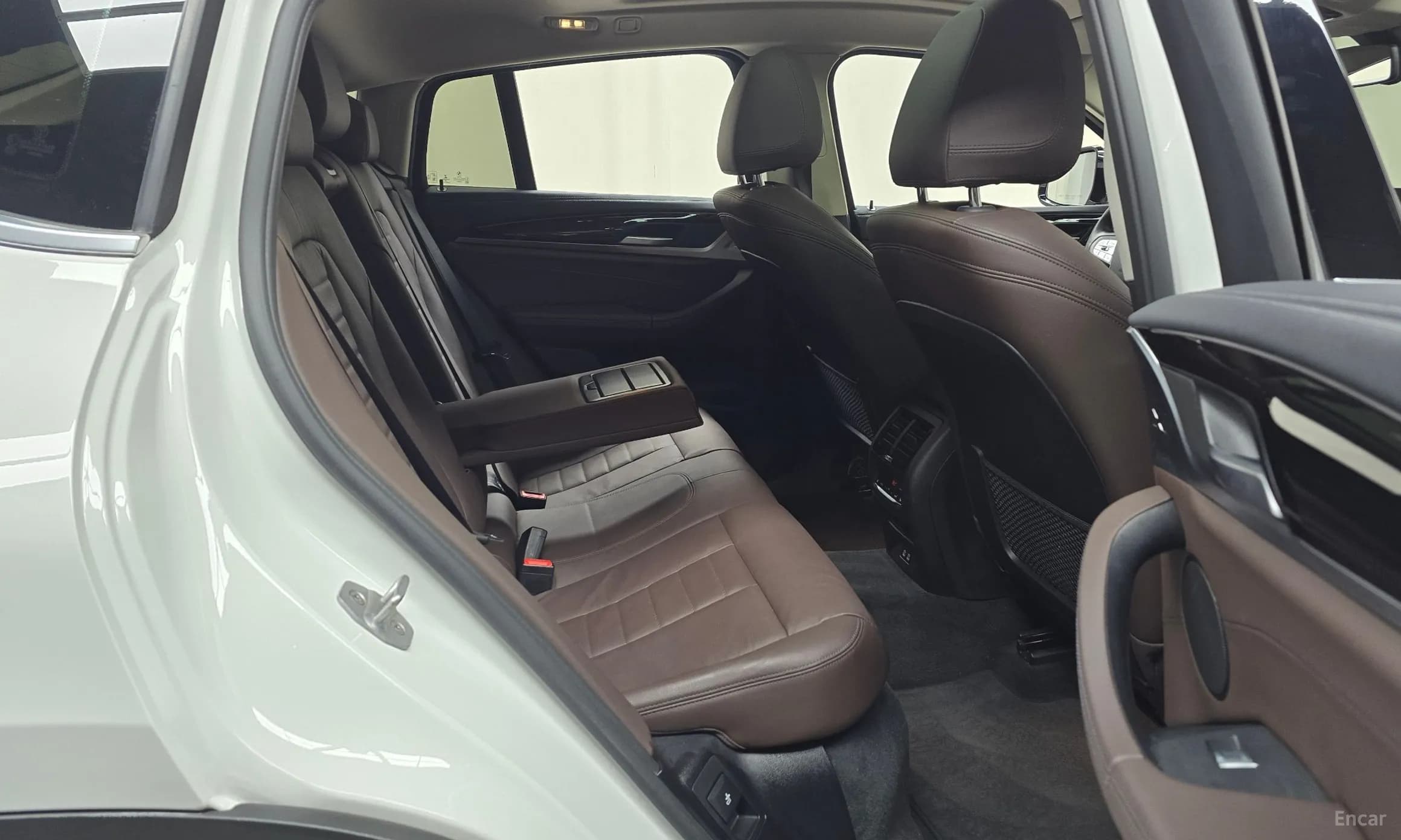 X4 (G02)