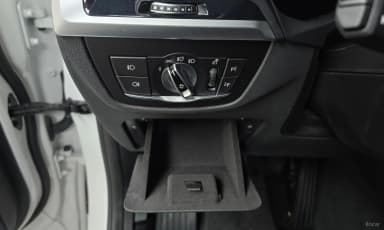 X4 (G02)