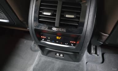 X4 (G02)