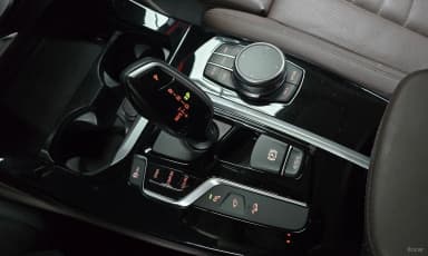 X4 (G02)